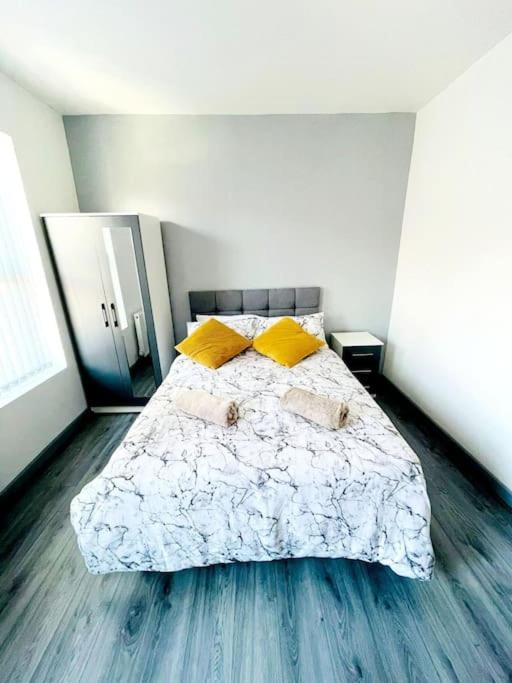 Entrepreneur Stays - 8 Guest House Liverpool Bagian luar foto